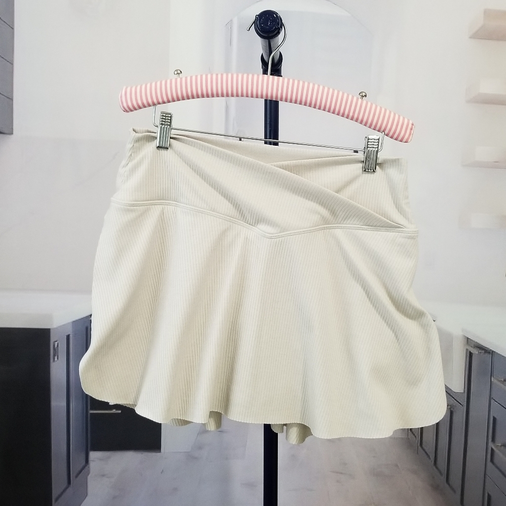 Calvin Klein Performance Skort - Size Lg - NWOT